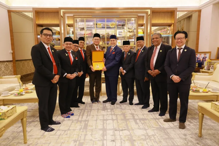 Courtesy Call on TYT Sarawak-05