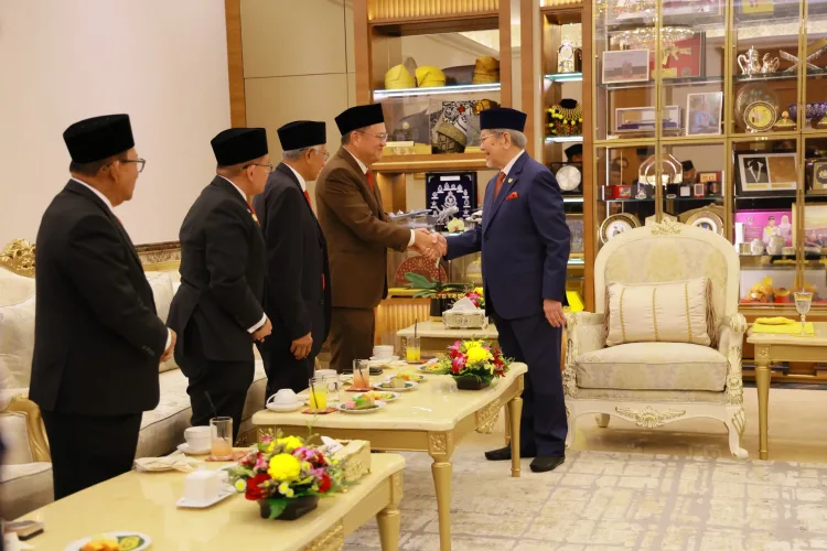 Courtesy Call on TYT Sarawak-01